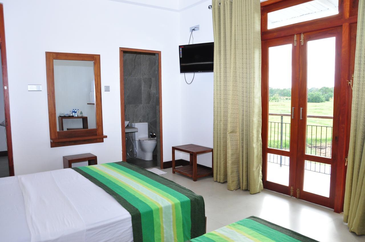 Green View Resort - Anuradhapura Kültér fotó