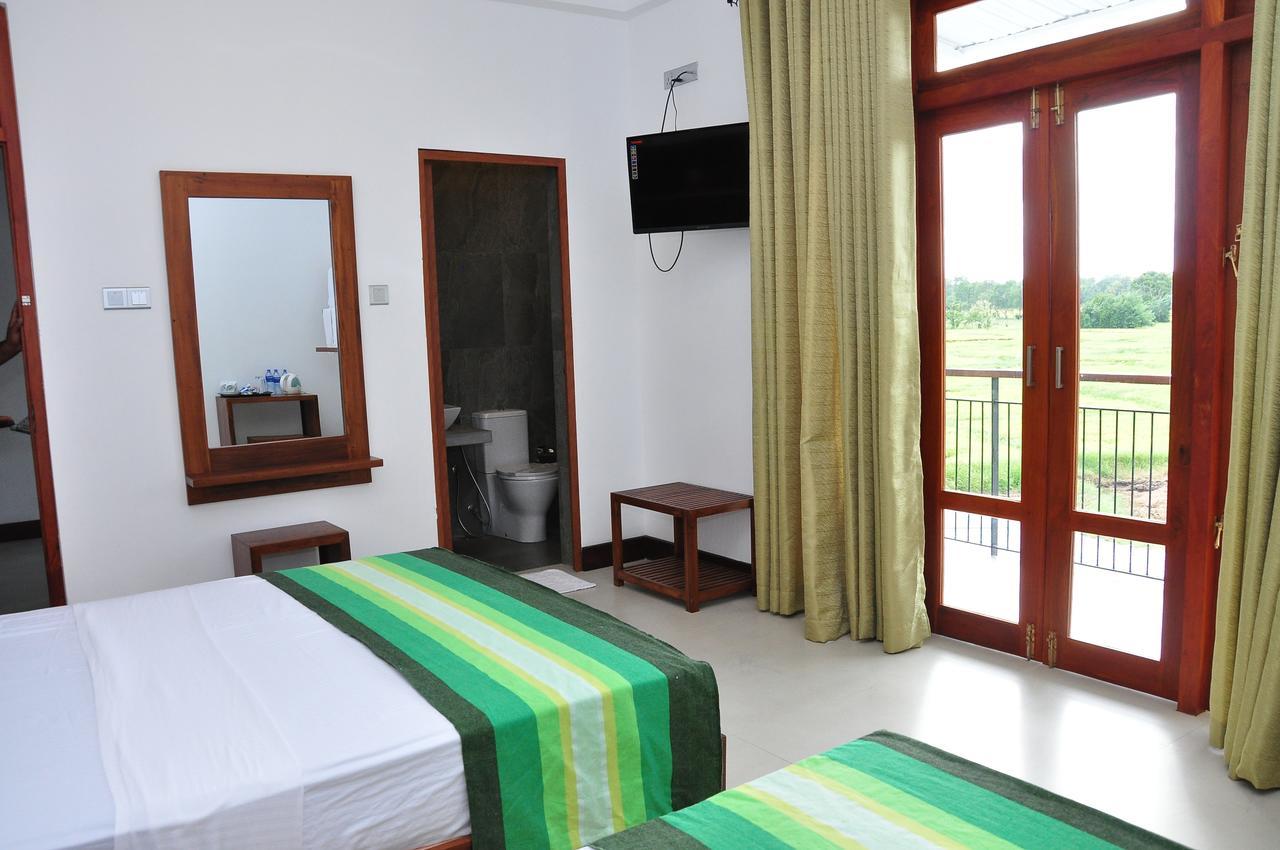 Green View Resort - Anuradhapura Kültér fotó