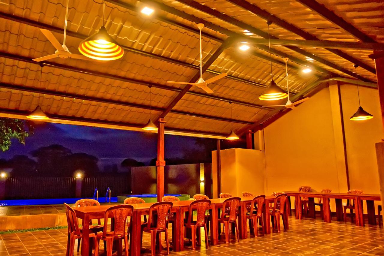 Green View Resort - Anuradhapura Kültér fotó